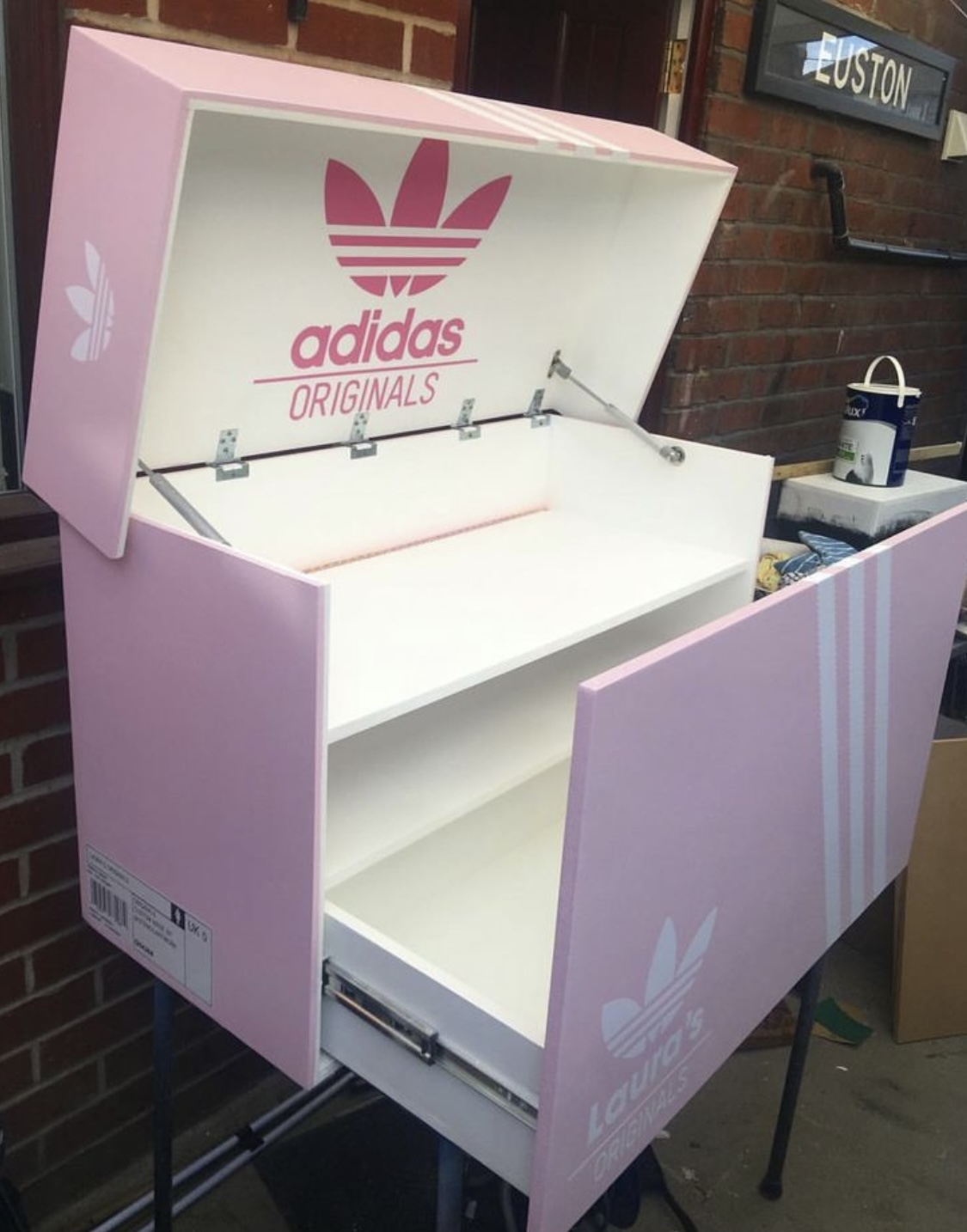 maatwerk schoenkast Adidas